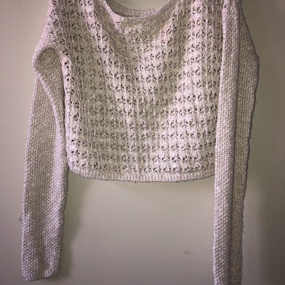 Hollister Sweater - Picture 2 of 3